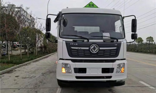 東風(fēng)天錦6米2氣瓶運輸車 